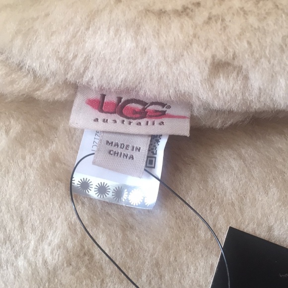 NEW UGG CLASSIC SNOOD CHESTNUT - Picture 7 of 7